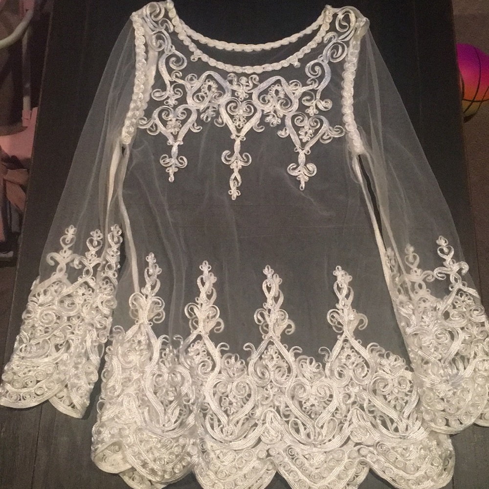 White long sleeve bikini top cover. Size small.